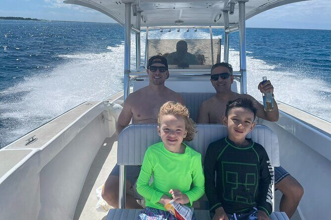 4hr Private Tour Island Hop Snorkel w/ Turtles & Sip Bahama Mamas - Nassau Harbor and Paradise Island Pass-By: What You See in the First 30 Minutes