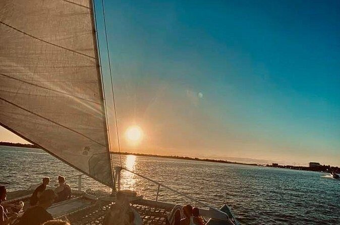 All Inclusive Sunset Dinner Cruise in Nassau Bahamas - Cruising Nassau harbor: Fort Montague and Paradise Island views