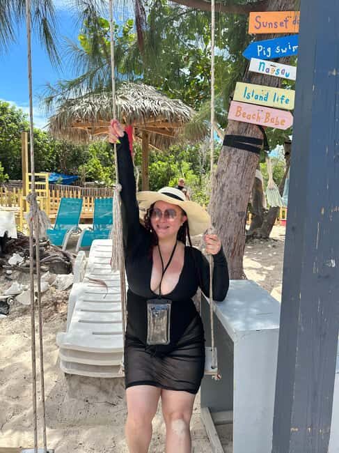 Bahamas: Swimming Pigs & Snorkeling Cruise with Lunch & Rum - Reef snorkeling with guided support (and gear handled for you)