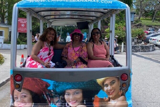CHIPPIES BAHAMAS Island Tours : Feel The Culture - Queen’s Staircase: 66 steps you can count