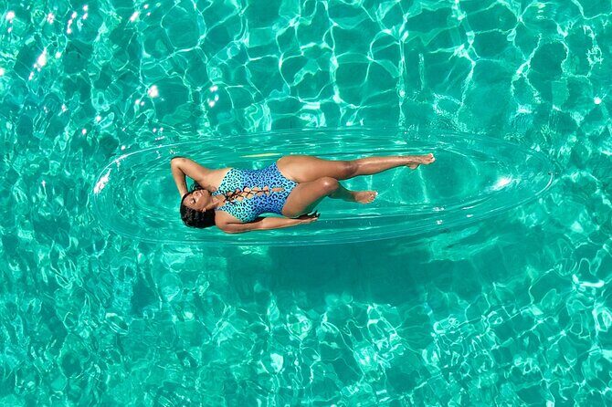 Clear Kayak Photoshoot in Nassau ,Bahamas. - Price and value: is $200 per person worth it?