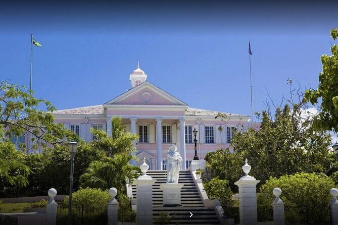 Discover Nassau Sightseeing Tour plus Atlantis Resort Visit - Rum Cake Factory stop: souvenirs without the hard sell