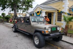 Funky Jeep Adventure in Nassau - Starting right: pickup, meeting points, and how to avoid delays