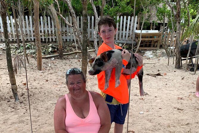 Luxury Catamaran Cruise: Sip, Sail, Snorkel, and Swim with Pigs! - Stop 3: Pig Beach, swimming pigs, and how to make it fun