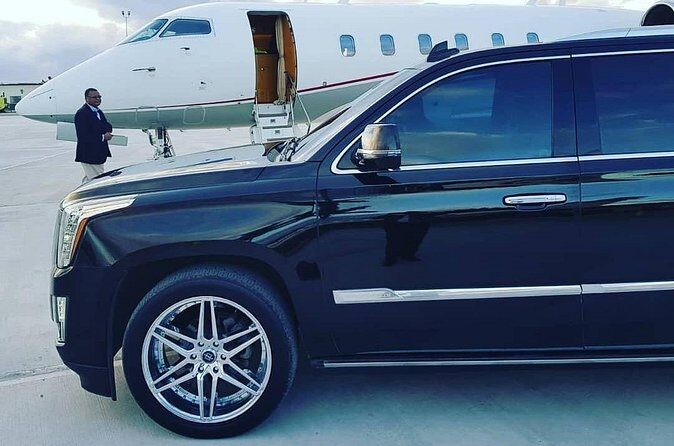 Luxury Escalade Cadillac Private Roundtrip Transportation - Inside the SUV: Comfort, Water, and the Local Tips Bonus