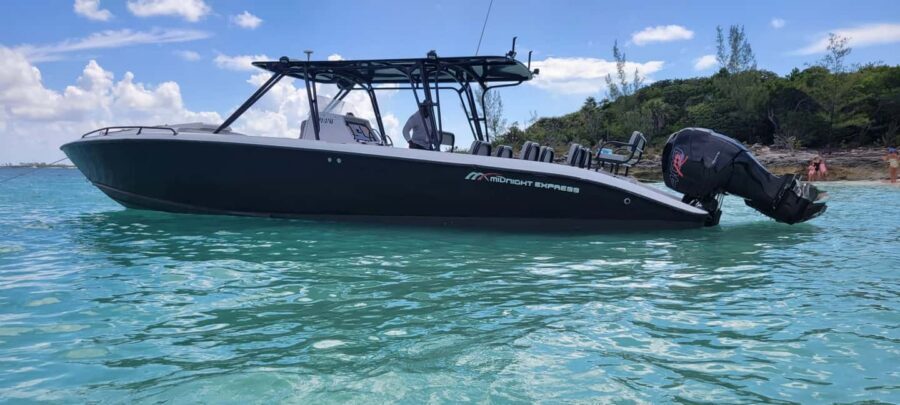 Nassau: 3 Islands Tour, Snorkel, Pig Beach, Turtles & Lunch - Rose Island Pig Beach, BBQ Lunch, and Kayaks