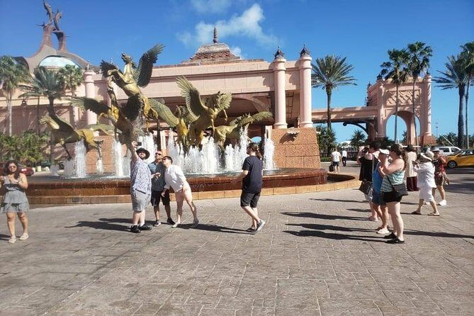 Nassau City Tour: 7 Attractions in the Bahamas - Nassau Orientation From the Start: Statues, Streets, and Quick Context