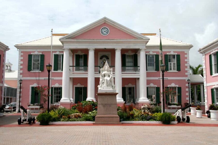 Nassau: E-Scooter Tour with Food Tasting and Local Drinks - Price and Value: Why This Tour Works in Two Hours