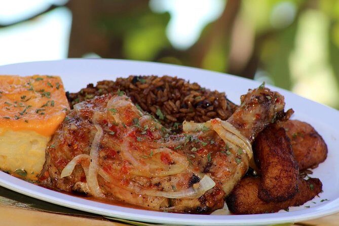 Nassau Food and History Bus Tour - Why a Nassau food-and-history bus tour makes sense