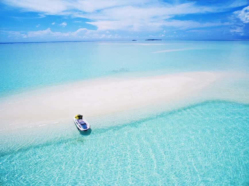 Nassau: Jet Ski Adventure - The Van Rides: Short Transfers, Tight Timing