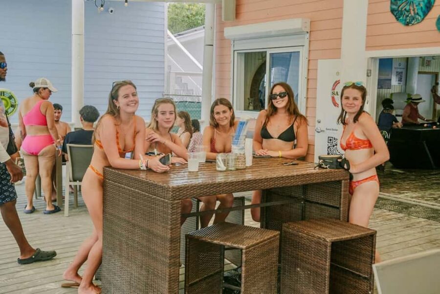 Nassau: ROSE ISLAND PERFECT BEACH DAY GROUP GETAWAY - Price and Value: Why $59 Works If You Know What’s Included