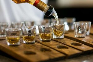 Nassau: Rum Tastings and Culinary Walking Tour - Downtown Nassau on Foot: From Pirates to Prohibition Barrels