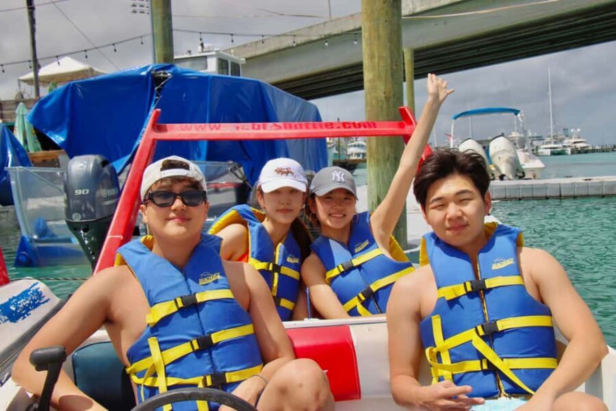 Nassau: Self-Drive Speedboat Ride and Pig Swimming Encounter - Key things you’ll notice right away
