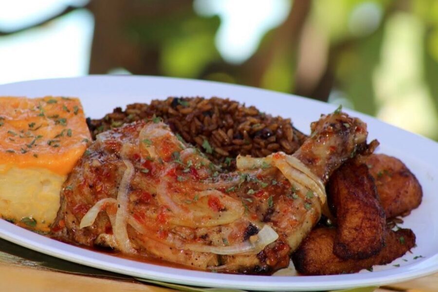 Nassau: Sip, Sample & See, Food & History Bus Tour - Who this tour is best for (and who should adjust expectations)