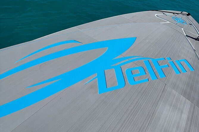 Nassau: Swimming Pigs And Snorkel With Turtles - Delfincharters on the water: small-group energy, music, and a smooth ride