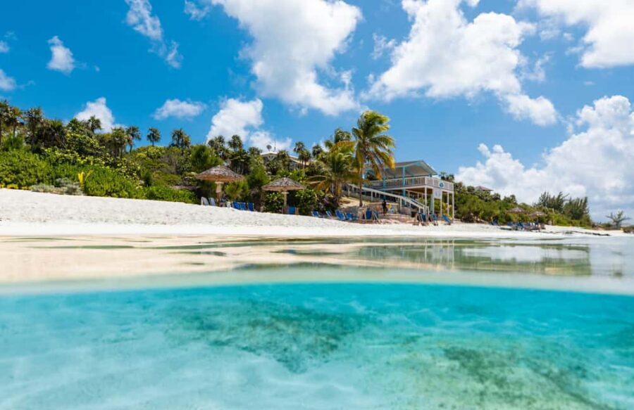 Paradise Island: Rose Island Tour with Swimming Pigs & Lunch - The Rose Island Beach Plan: Free Time, Hammocks, and the Beach Bar
