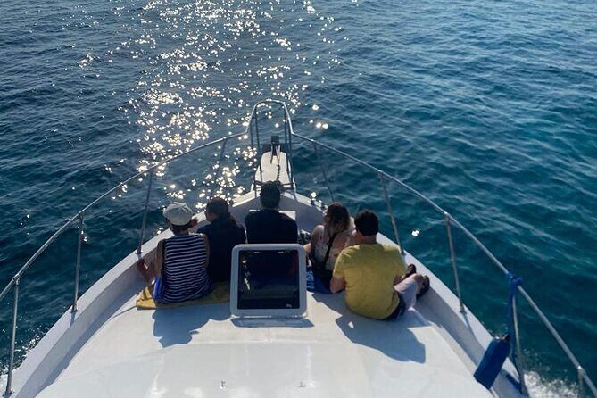 Private 38' Defender Sportfishing/Swim with Pigs in Nassau - Where you start: Margaritaville Marina pickup style