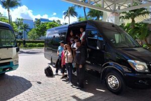 Private Guided Island Tour in Nassau Bahamas -Free Wifi & Drinks - Fort Fincastle and Queen’s Staircase: the walking-and-photo stop you should time well