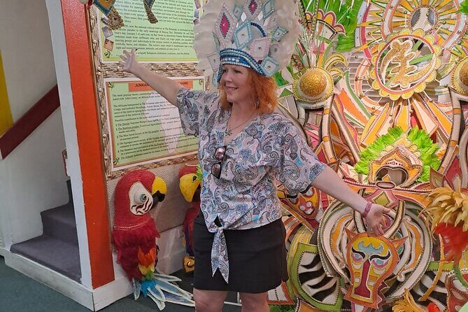 Private Guided Island Tour in Nassau Bahamas -Free Wifi & Drinks - Graycliff Heritage Village: ghost tunnels, chocolate breaks, and possible cigar rolling
