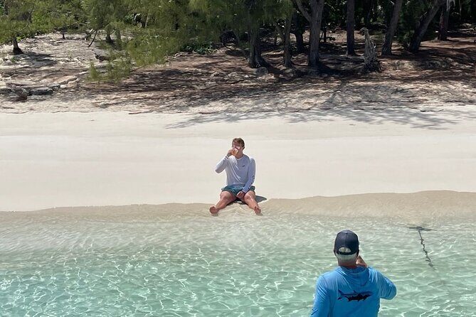 Private Rose Island, Swimming Pigs, Snorkeling and Turtles - Snorkeling with the included gear: how to get a good reef experience fast