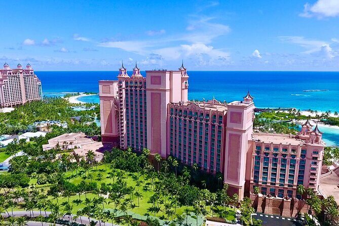 Round Trip Private Airport To Hotel Transfer in Nassau - Key highlights at a glance