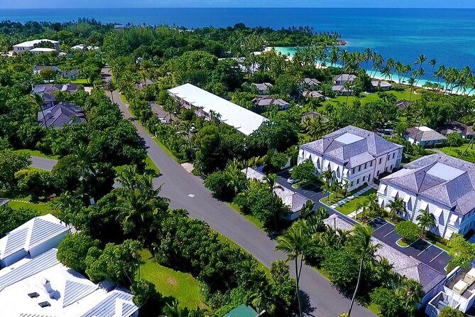 Round Trip Private Airport To Hotel Transfer in Nassau - The zone-based policy: the part you should check before you fall in love with a hotel