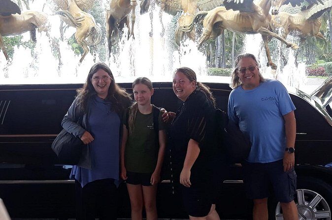 Transportation - Nassau attractions and historic stops: using your driver like local support